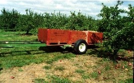 This multiple bin carrier is in the raised transit position which offers maximum fruit protection from bruising when the fruit is moved in the orchard.