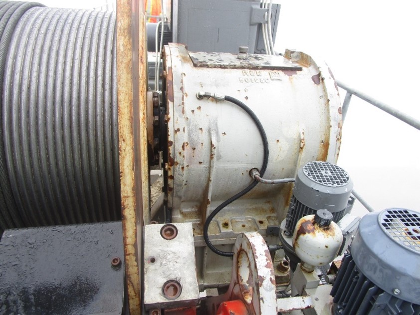 a tower crane Hoist drum and reduction gear assembly